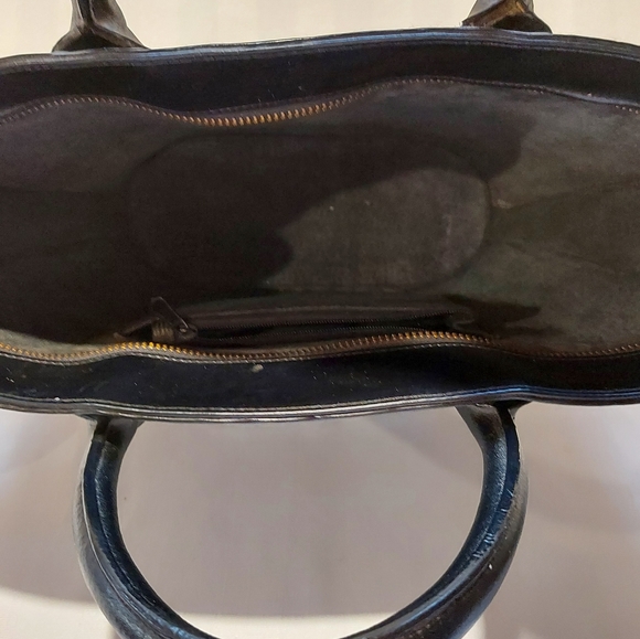 $✨ 4/100 $✨. HARDBODY HAND BAG EPI SAINT - Picture 7 of 10